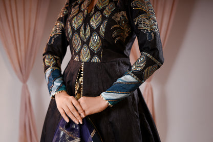 Moorni Black