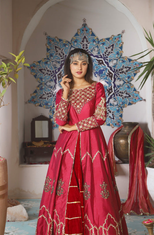 Fakhta gown